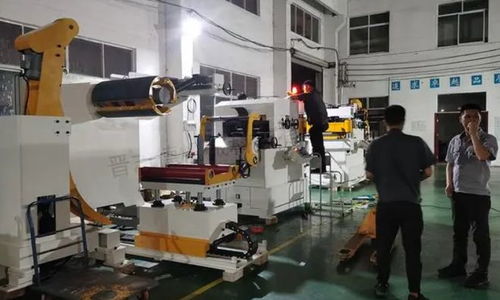 月工作353.5小時(shí)成常態(tài)？員工身心俱疲引熱議，畸形加班文化何時(shí)休